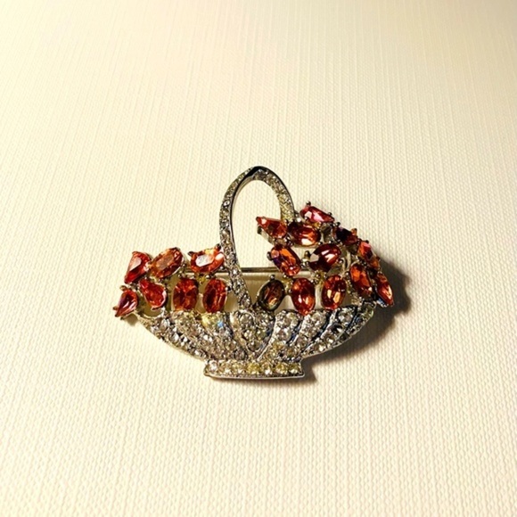 Rare Joseph Wiesner 1940’s Vintage Flower Basket Pin Brooch - Picture 6 of 6